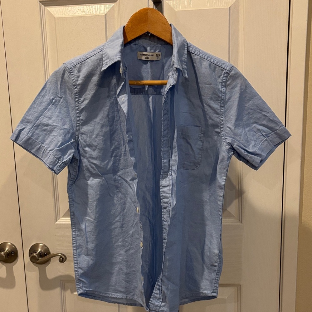 Abercrombie Kids Button-up Shirt in Size 11/12